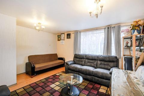 2 bedroom flat for sale, Vicarage Lane, London