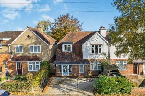 4 bedroom semi-detached house for sale, Fieldway, Chalfont St Peter SL9