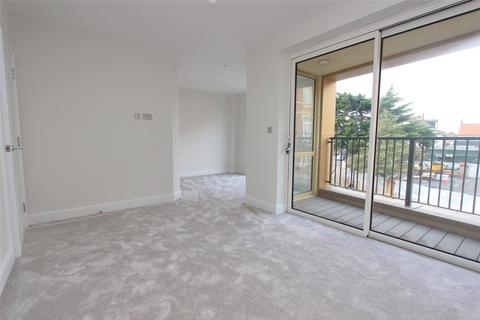 1 bedroom apartment to rent, Broadway, Leigh-On-Sea, Essex, SS9