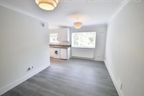 1 bedroom apartment to rent, The Avenue, Northwood HA6