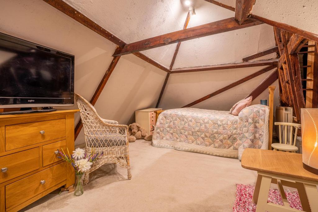 Bedroom / Storage