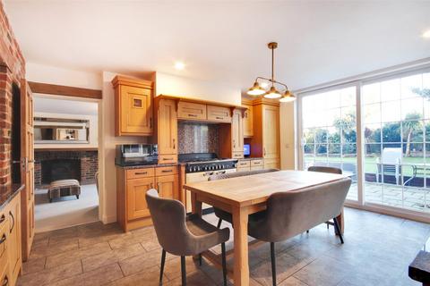 undefined, High Street, Dymchurch, Kent, TN29