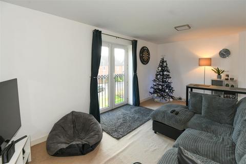 1 bedroom flat for sale, Blease Close, Staverton