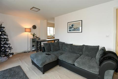 1 bedroom flat for sale, Blease Close, Staverton