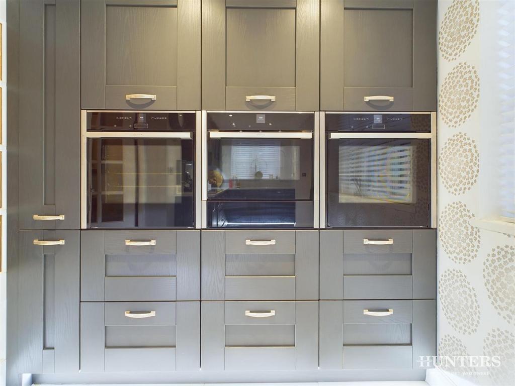 CAM03792 G0-PR0171-STILL022.jpg