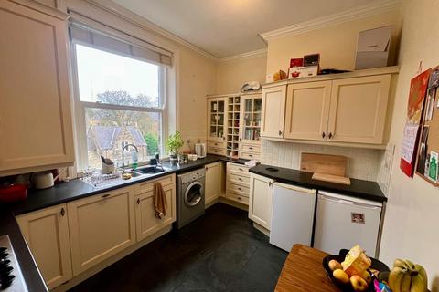 2 bedroom flat to rent, Parish Ghyll Road, Ilkley, West Yorkshire, LS29