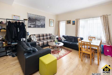 2 bedroom flat for sale, 32 Stanley Road, London, Woodford, E18