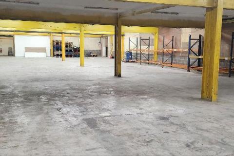 Warehouse to rent, Perseverance Business Park, Darwen, Lancashire, BB3