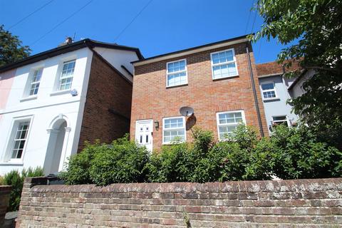 2 bedroom maisonette to rent, George Street, Hemel Hempstead