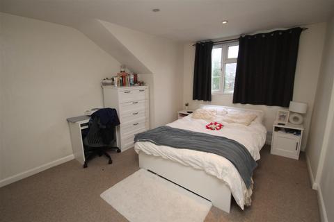 2 bedroom maisonette to rent, George Street, Hemel Hempstead