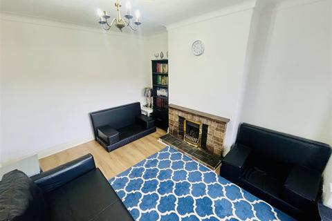 3 bedroom house for sale, Bromley Road, Huddersfield HD2