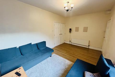 undefined, Bromley Road, Huddersfield HD2
