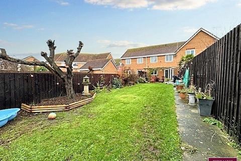 3 bedroom terraced house for sale, Rhodfa Peris, Prestatyn, Denbighshire  LL19 7UJ