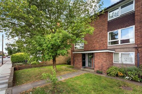 2 bedroom maisonette for sale, Percy Road, Hampton
