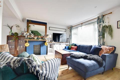 3 bedroom end of terrace house for sale, Oakhill Drive, Broad Oak, Rye