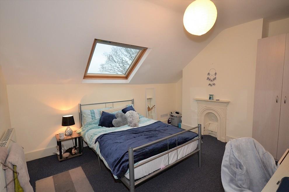 1  47 broomgrove rd bedroom 7.990x0.jpg