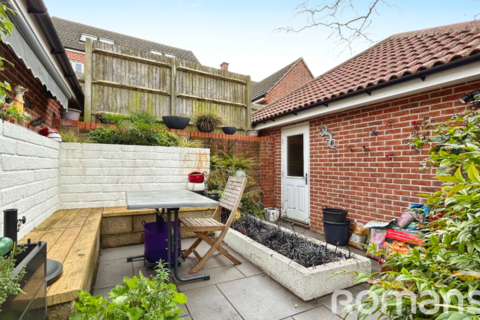 3 Carter Drive, Basingstoke, RG24 9UL