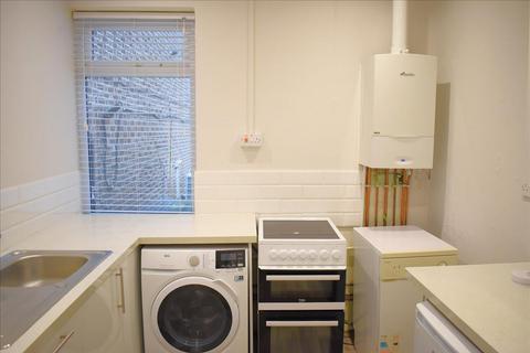 3 bedroom flat to rent, Church Road, Ashford, TW15