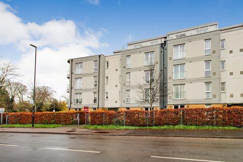 2 bedroom flat for sale, West Green Drive, West Green, Crawley, West Sussex. RH11 7NZ