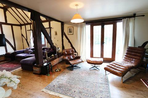 4 bedroom barn conversion to rent, Thorpe Street, Aston Upthorpe