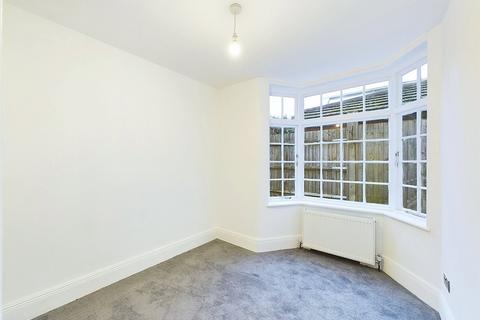 undefined, Pagoda Avenue, Richmond