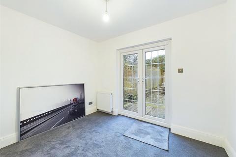 undefined, Pagoda Avenue, Richmond