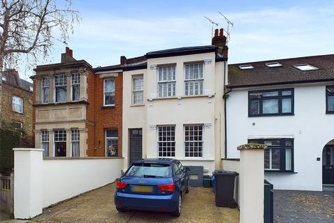 Pagoda Avenue, Richmond