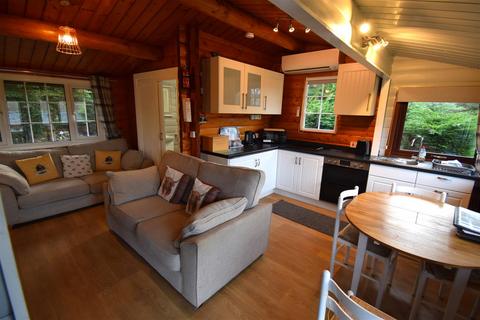 2 bedroom property for sale, Bronaber, Trawsfynydd Holiday Village
