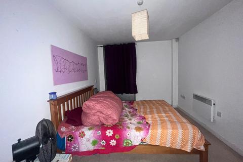 1 bedroom flat to rent, Bury Street , Salford M3