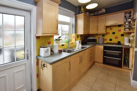 3 bedroom end of terrace house for sale, Sycamore Avenue, Altrincham, Greater Manchester, WA14