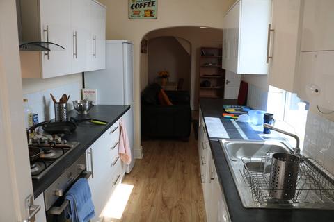 4 bedroom house to rent, Moor Street, 4 Bedroom Student House 23/24 LN1