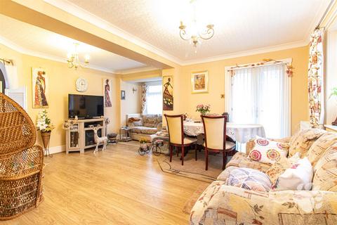 16 Bonnygate, Basildon, SS14 2QN