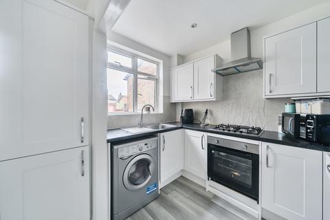 3 bedroom terraced house for sale, Glapins Road, Thornton Heath