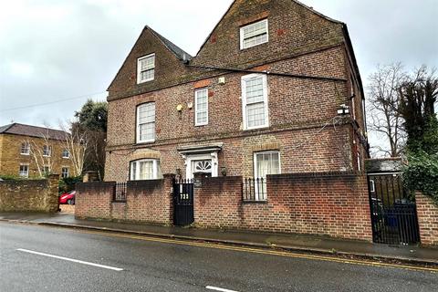 undefined, Staines Road, Bedfont