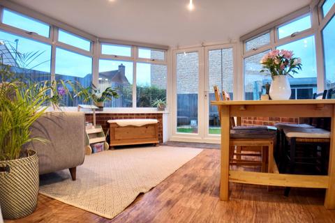 38 Broadway Close, Witney, OX28 5GG