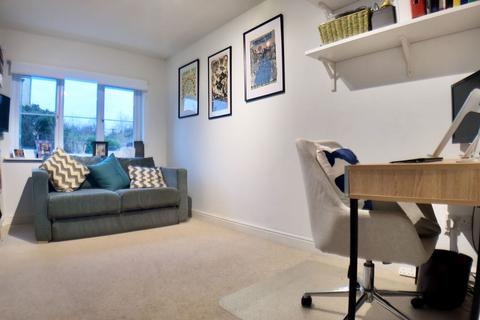 38 Broadway Close, Witney, OX28 5GG