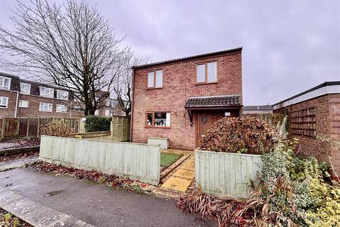 3 bedroom detached house for sale, Plantation Road, Chippenham SN14