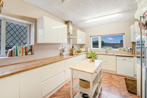 8 Westbrook Road, Weston-super-mare, BS22 8JU