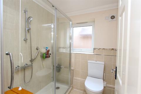 2 bedroom apartment for sale, Shakespeare Avenue, Westcliff-on-Sea, Essex, SS0