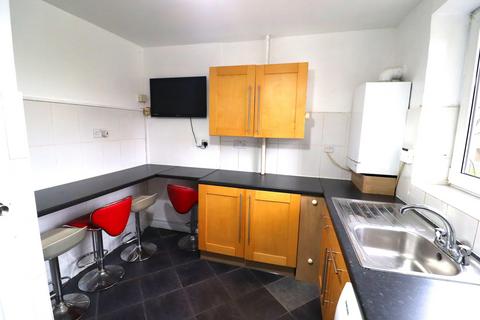 5 bedroom apartment to rent, Grove Street, Deptford SE8