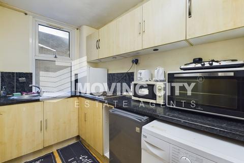 1 bedroom property to rent, 103a Commercial Road, London E1