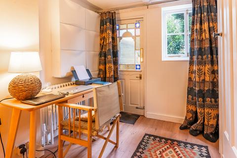 Ground Floor Flat, 14 Buckingham Place, Clifton, Bristol, BS8 1LJ