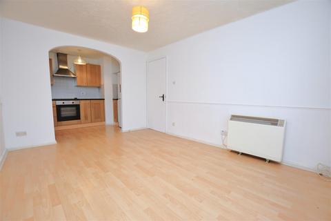 15 Fairfield Close, Mitcham, CR4 3RE