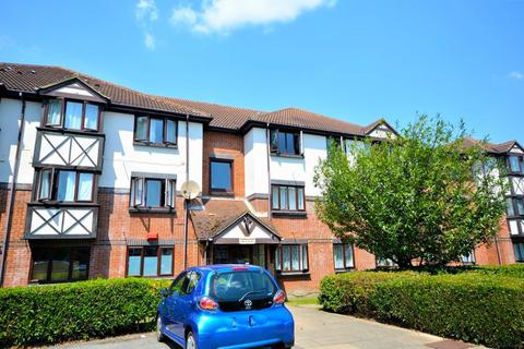 15 Fairfield Close, Mitcham, CR4 3RE