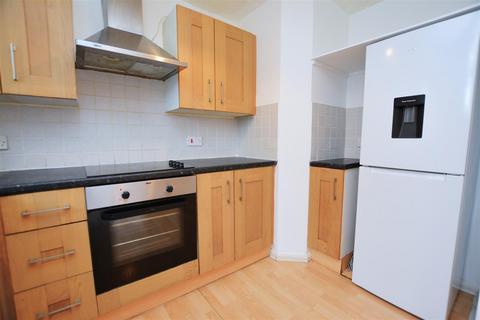 15 Fairfield Close, Mitcham, CR4 3RE