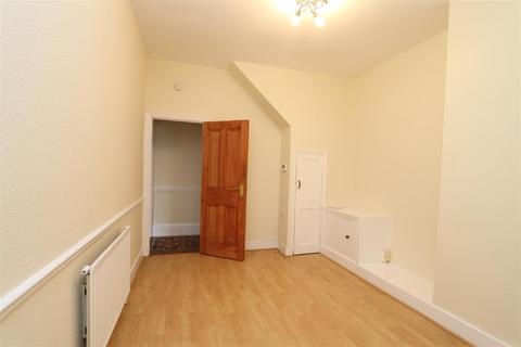 1 bedroom flat to rent, Kingsley Road, Palmers Green, N13