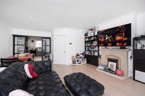 4 bedroom end of terrace house to rent, St Marys Road, Ealing, W5