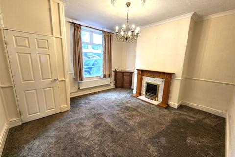 2 bedroom terraced house to rent, Bolton Road, Westhoughton, Bolton