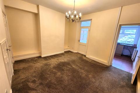 2 bedroom terraced house to rent, Bolton Road, Westhoughton, Bolton