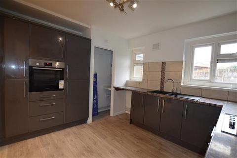 2 bedroom apartment to rent, Chingford Lane, Woodford Green, IG8